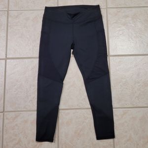Fabletics athletic cropped leggings size S